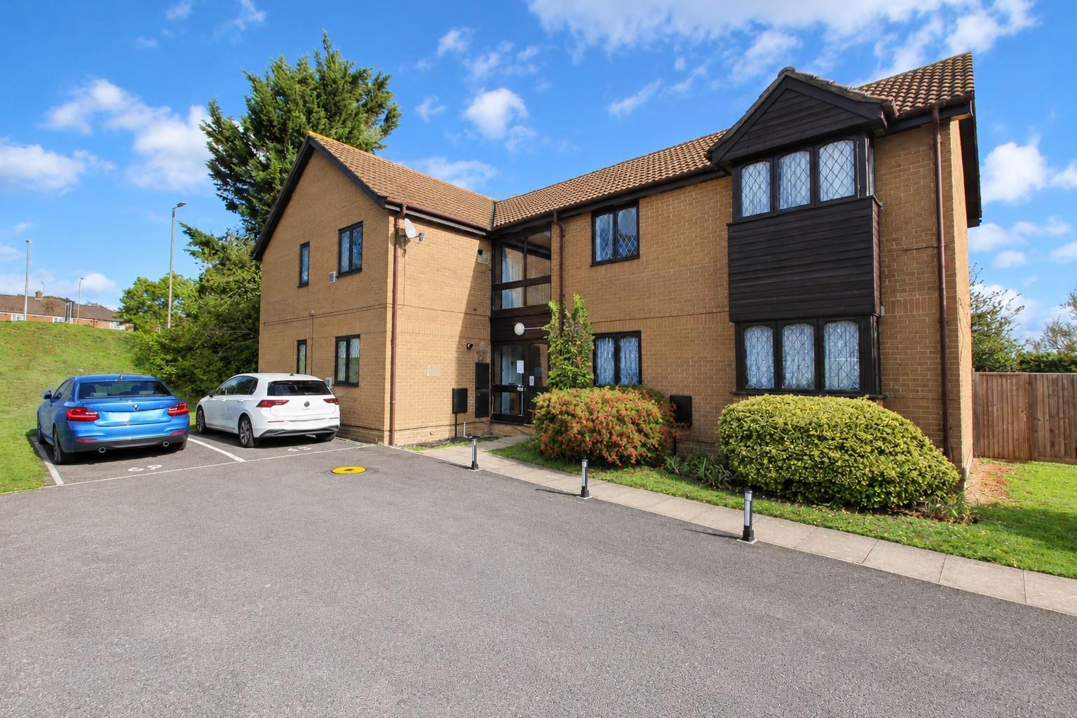 Ashmere Close, Calcot, Reading